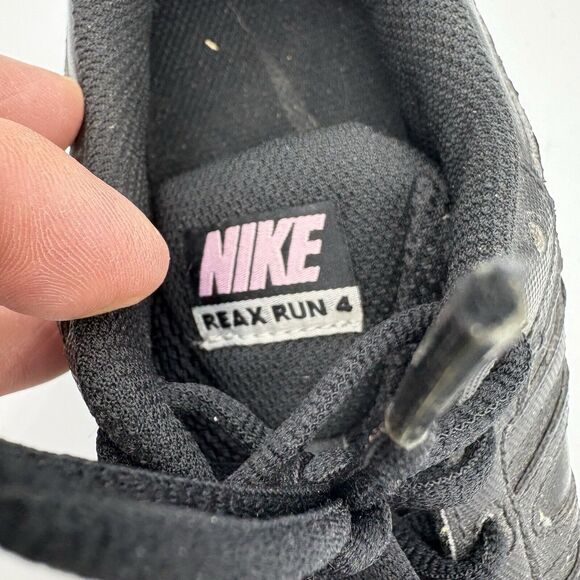 Nike Sneakers Womens Size 7.5 Reax Run 4 Running Black Walk D3 - Picture 2 of 10